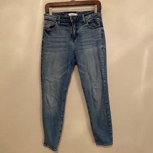 Gently Used Cello skinny jeans